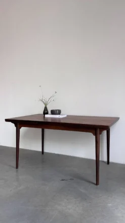 Table à manger extensible vintage en palissandre Omann Jun
