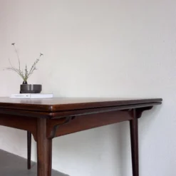 Table à manger extensible vintage en palissandre Omann Jun