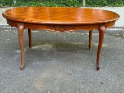 Table à manger Louis XV extensible ovale en bois massif marqueterie 270cm