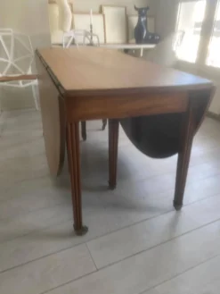 Table à manger Louis XVI pour 6