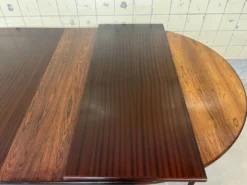 Table à manger modèle 55 par Omann Jun