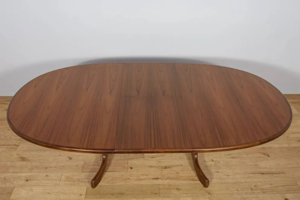Table à manger ovale de style mid-century en teck de G-Plan, Royaume-Uni, années 1960.