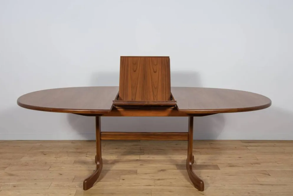 Table à manger ovale de style mid-century en teck de G-Plan, Royaume-Uni, années 1960.