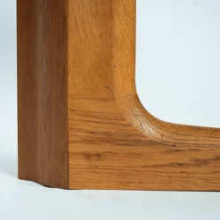 Table à manger ovale extensible en teck de la marque danoise Dyrlund, années 1970.