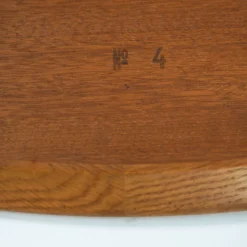 Table à manger ovale extensible en teck de la marque danoise Dyrlund, années 1970.