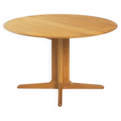 Table à manger ovale extensible en teck de la marque danoise Dyrlund, années 1970.
