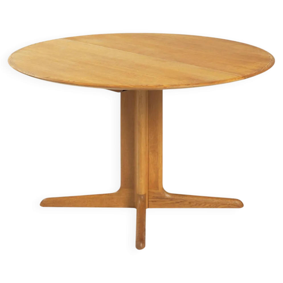 Table à manger ovale extensible en teck de la marque danoise Dyrlund, années 1970.
