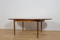 Table à manger ovale extensible en teck de style mid-century de G-Plan, Royaume-Uni, années 1960.
