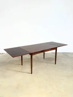 Table à manger palissandre à rallonges intégrées — Danemark, années 60