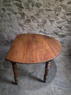 Table à manger pliante ancienne en merisier et noyer, France 1870–1900