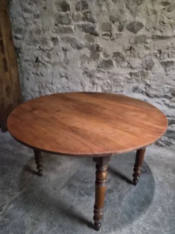Table à manger pliante ancienne en merisier et noyer, France 1870–1900