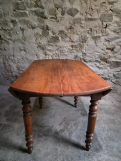 Table à manger pliante ancienne en merisier et noyer, France 1870–1900