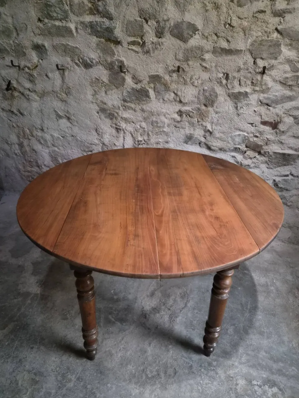 Table à manger pliante ancienne en merisier et noyer, France 1870–1900