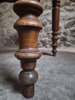 Table à manger pliante ancienne en merisier et noyer, France 1870–1900