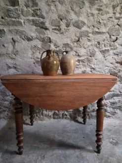Table à manger pliante ancienne en merisier et noyer, France 1870–1900