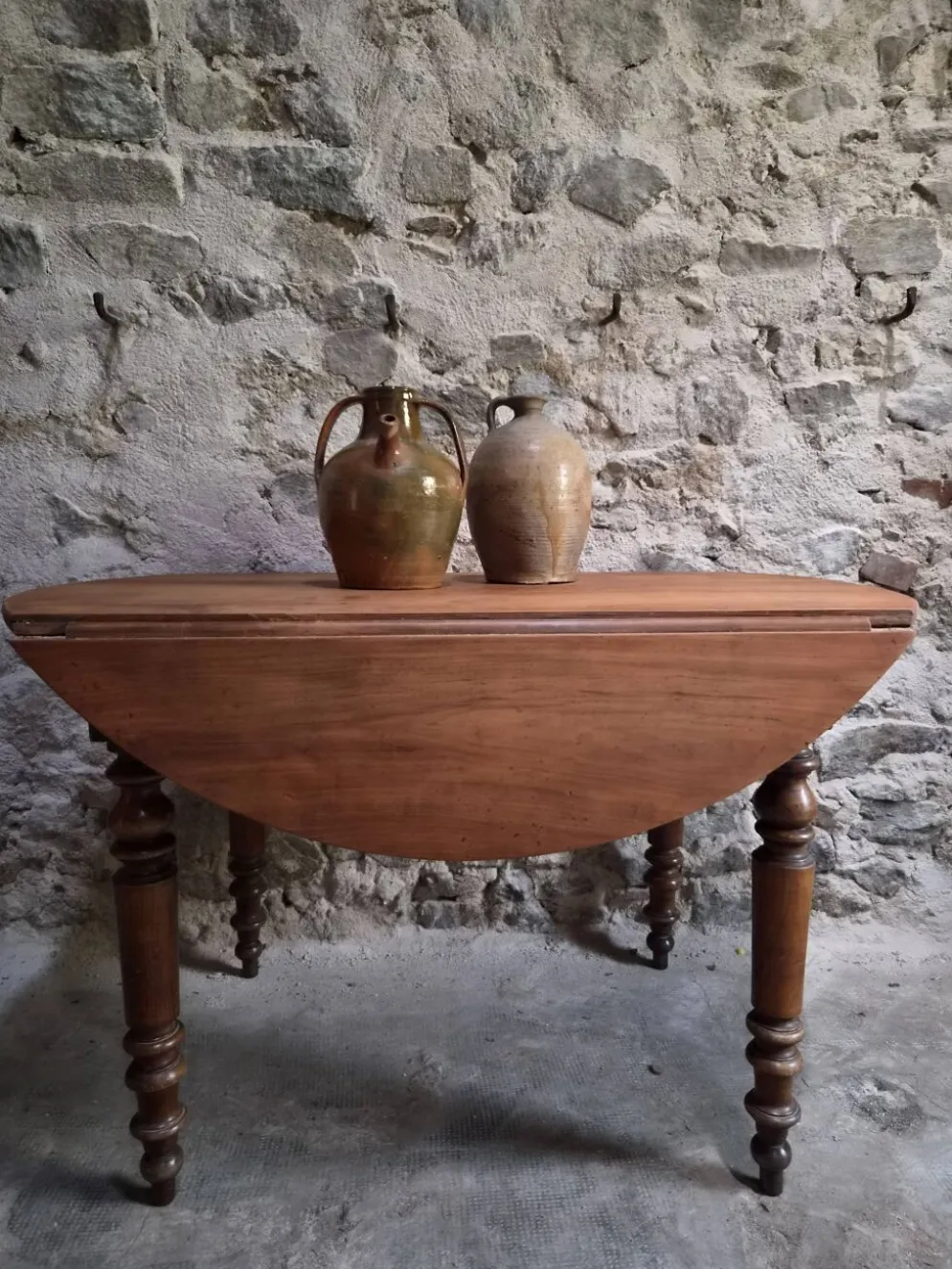 Table à manger pliante ancienne en merisier et noyer, France 1870–1900