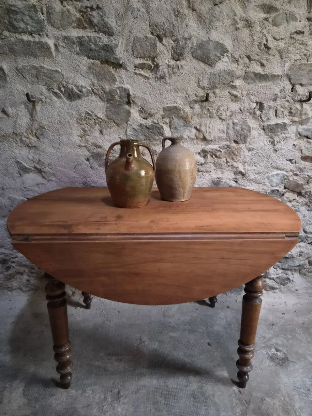 Table à manger pliante ancienne en merisier et noyer, France 1870–1900
