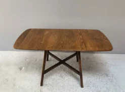 Table à manger à rabat Ercol Old Colonial 377 en bois d'orme, étiquette bleue, années 1950.
