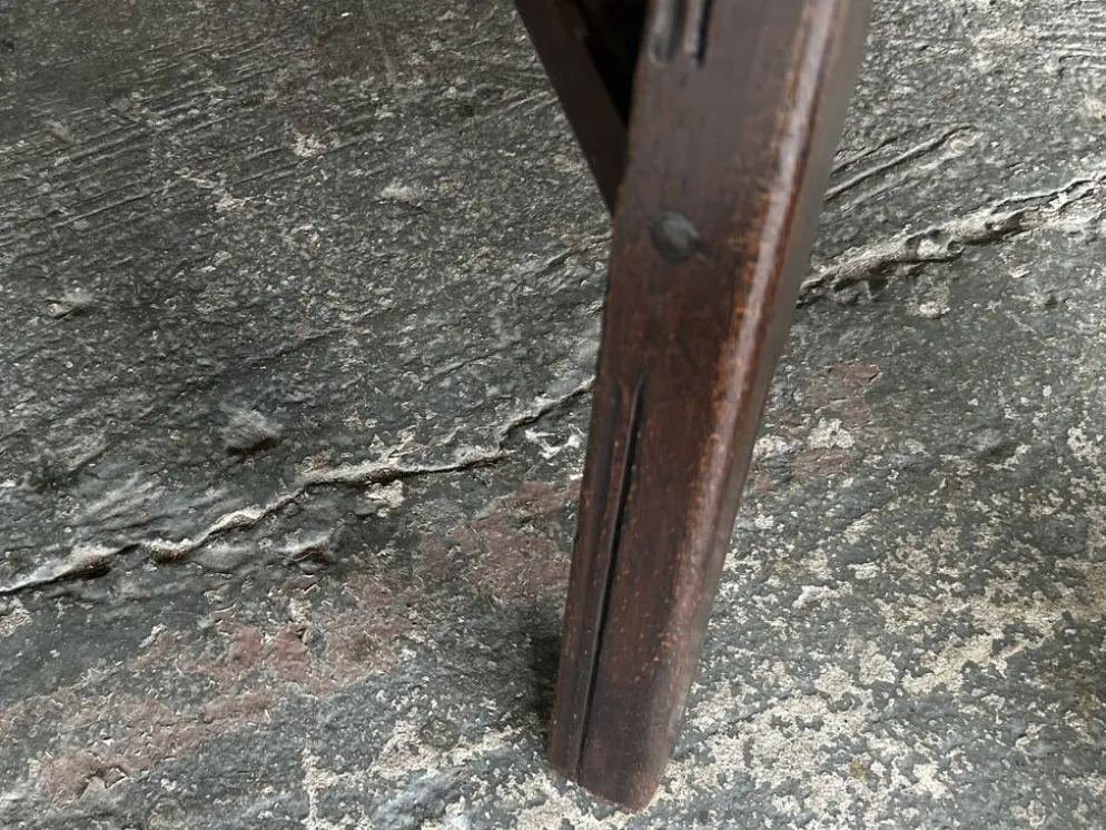 Table à manger à rabat Ercol Old Colonial 377 en bois d'orme, étiquette bleue, années 1950.