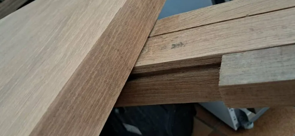 Table à manger ronde brutaliste chêne massif De Puydt – Extensible 120/200