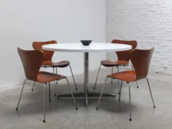 Table à manger ronde de l'ère spatiale, années 1970
