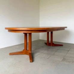 Table à manger ronde en teck Silkeborg avec extensions