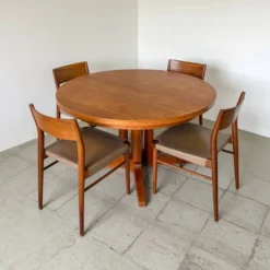 Table à manger ronde en teck Silkeborg avec extensions