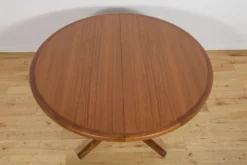 Table à manger ronde extensible en teck du milieu du siècle, Danemark, années 1960