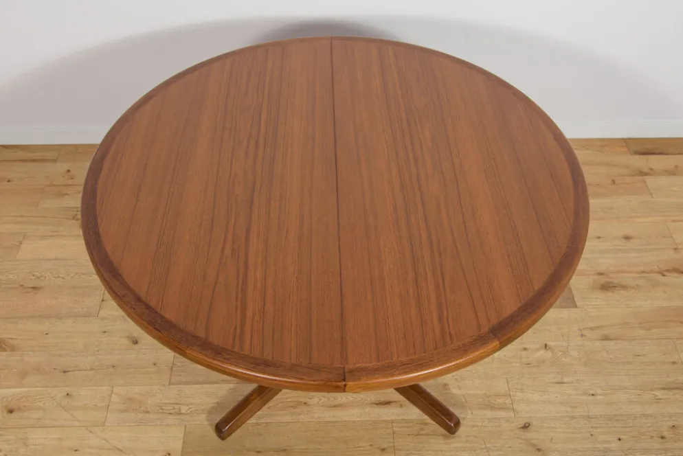 Table à manger ronde extensible en teck du milieu du siècle, Danemark, années 1960