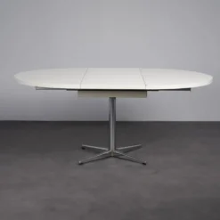 Table à manger ronde extensible par Pastoe, Pays-Bas, années 1970