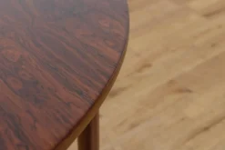 Table à manger ronde extensible en palissandre du milieu du siècle de McIntosh, Royaume-Uni, années 1960.