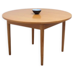 Table à manger ronde extensible en chêne par Van Den Berghe-Pauvers, années 1970.