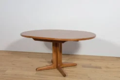 Table à manger ronde extensible en teck des années 1950, Royaume-Uni