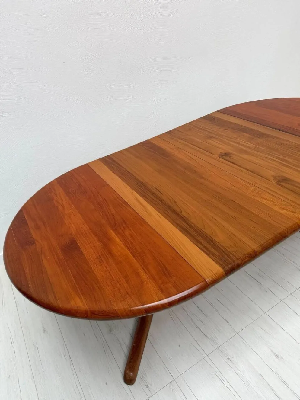 Table à manger ronde extensible en teck danois vintage des années 1970 par Langeskov Møbelfabrik