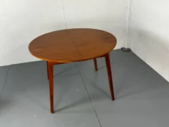 Table à manger ronde extensible moderniste danoise du milieu du siècle, 19