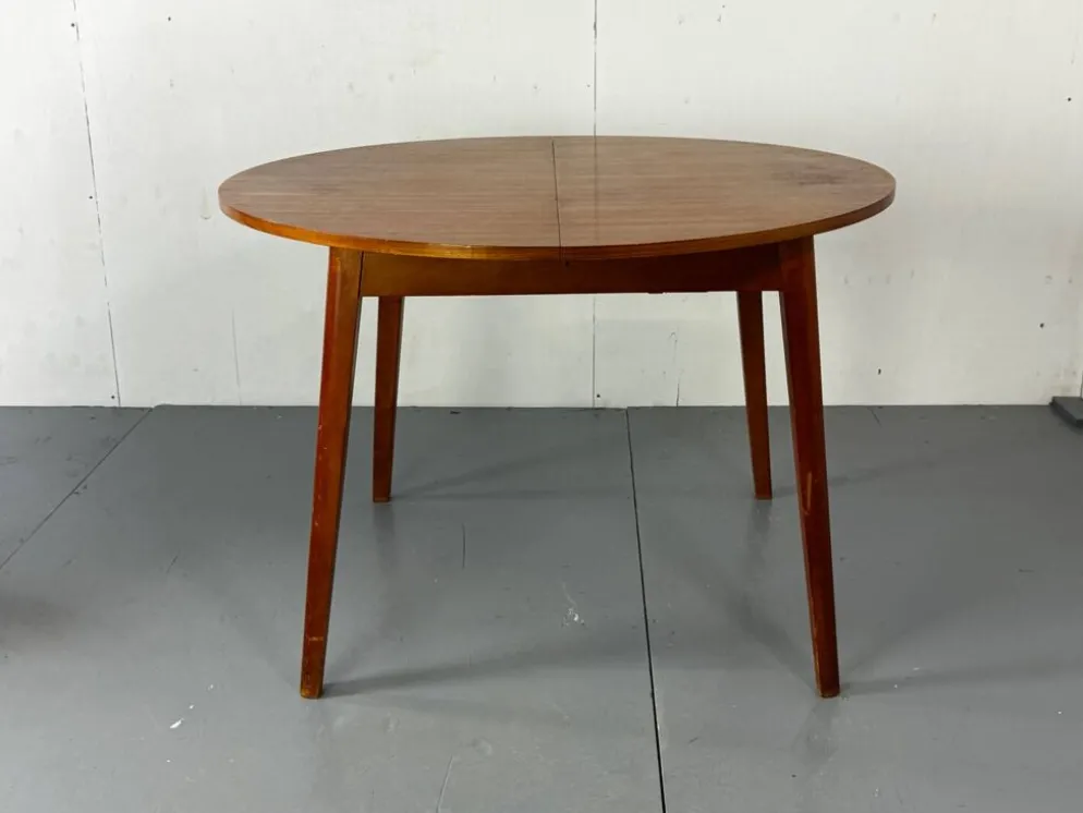 Table à manger ronde extensible moderniste danoise du milieu du siècle, 19