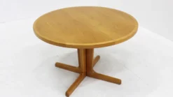 Table à manger ronde extensible danoise vintage des années 1960