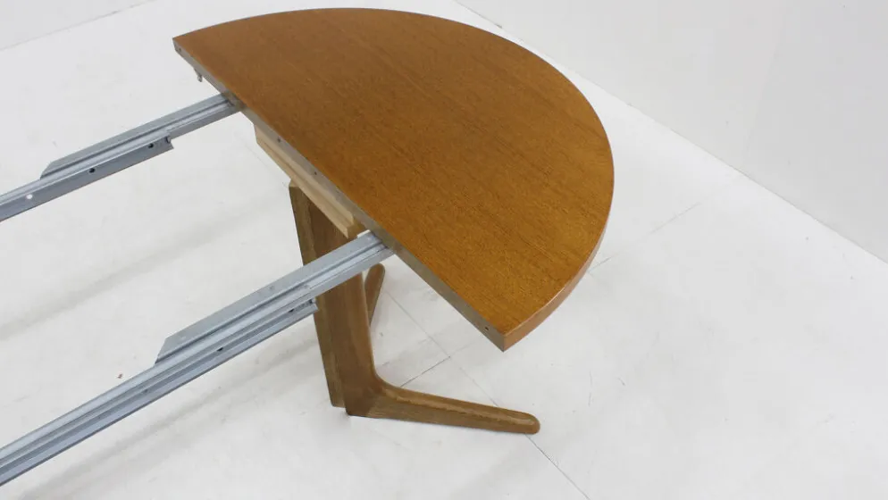Table à manger ronde extensible danoise vintage des années 1960