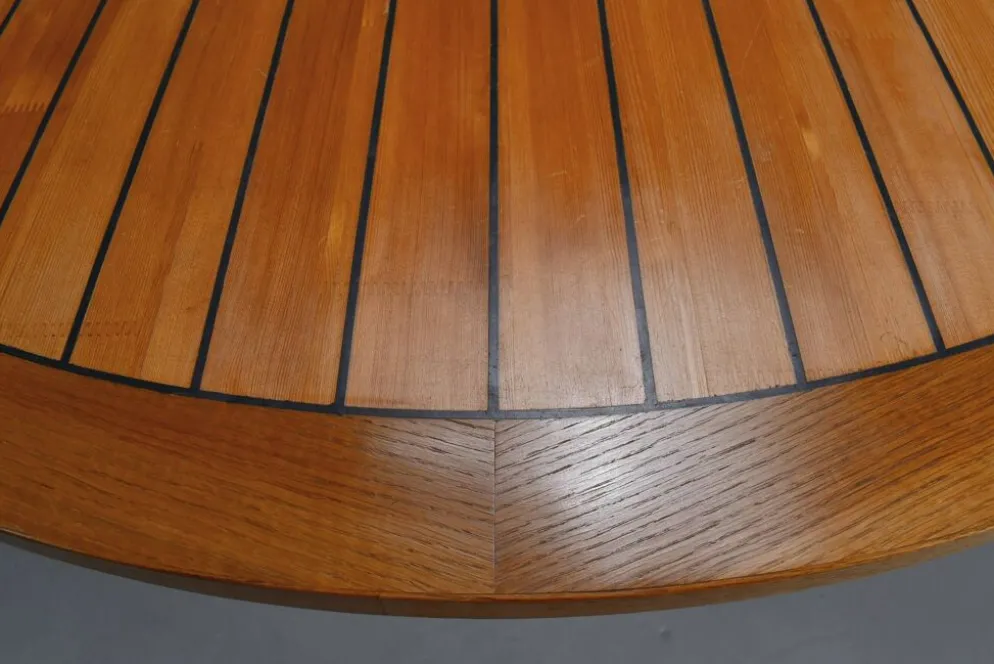 Table à manger ronde par Olle Pira. Années 1970, Suède.