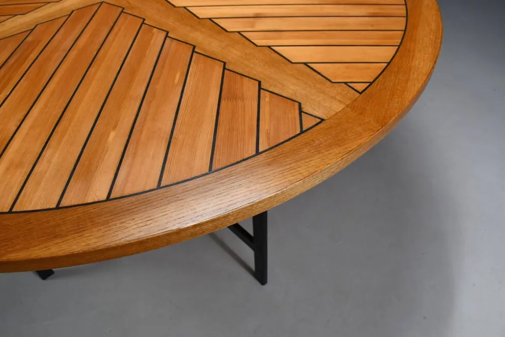 Table à manger ronde par Olle Pira. Années 1970, Suède.
