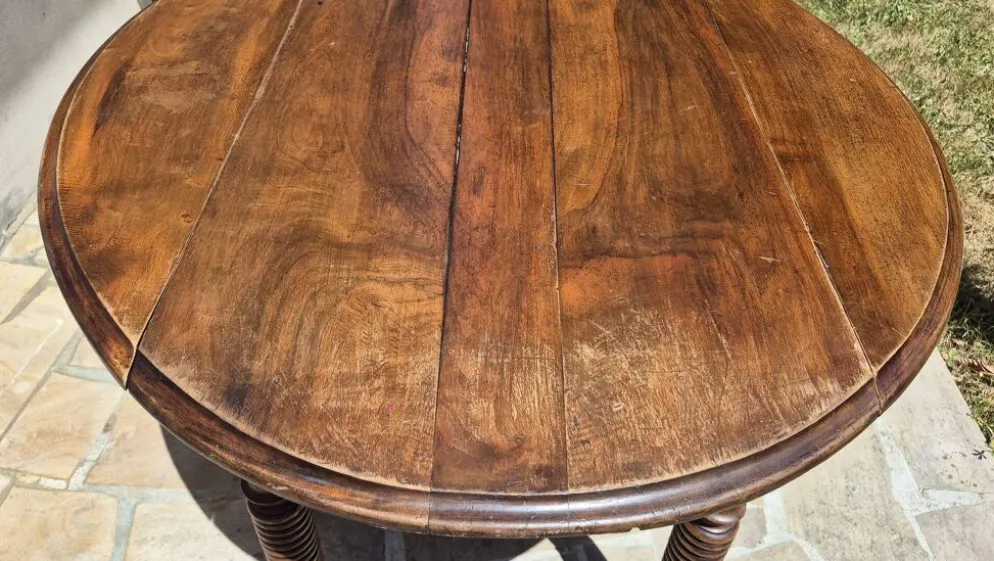 Table à manger ronde à plateau rabattable en noyer massif, fin 19ème