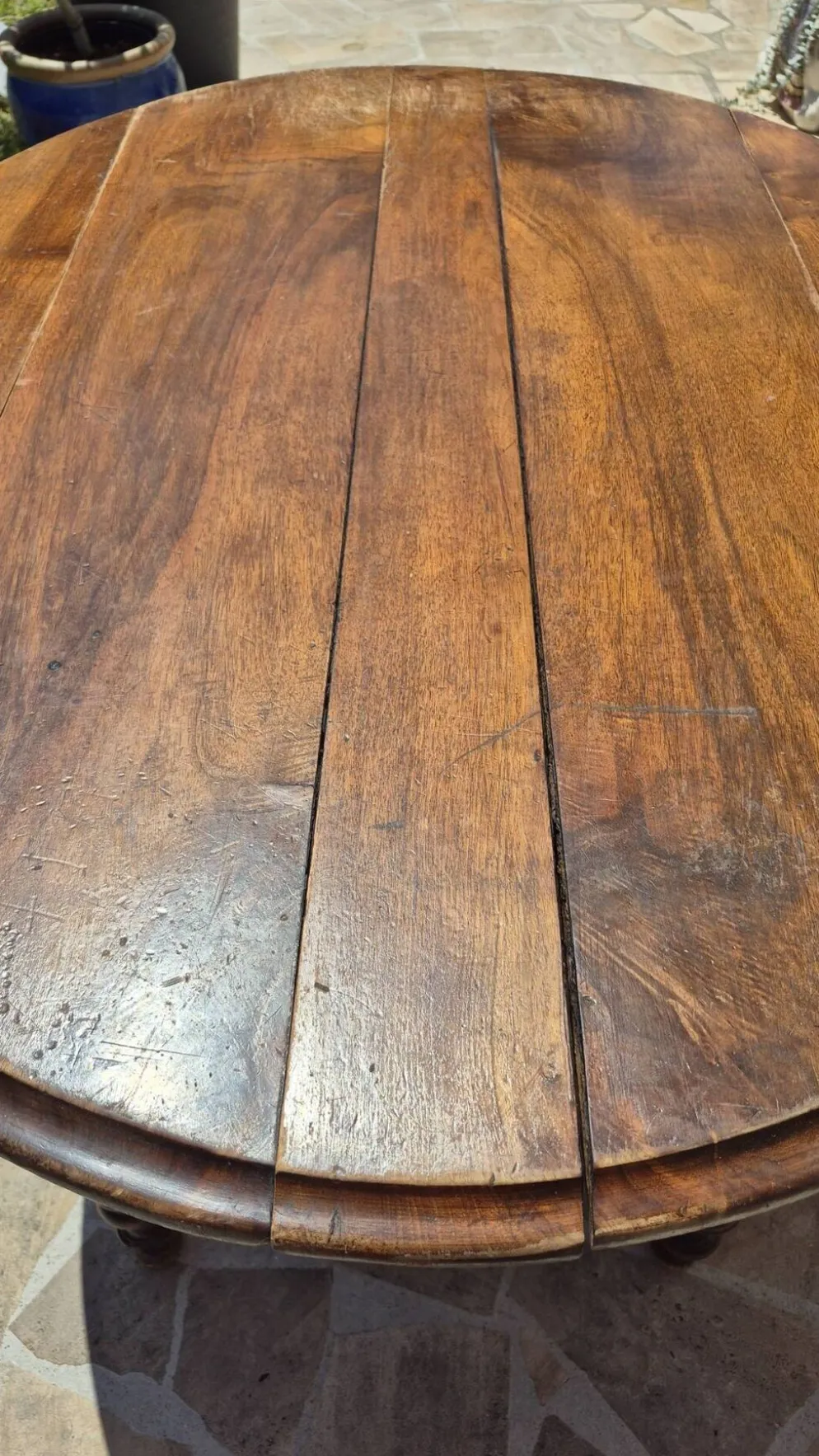 Table à manger ronde à plateau rabattable en noyer massif, fin 19ème