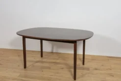 Table à manger Rungstedlund de style mid-century par Ole Wanscher pour Poul Jeppesen, Danemark, années 1960.