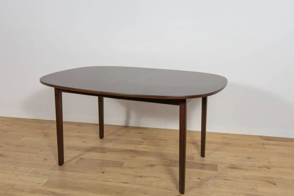 Table à manger Rungstedlund de style mid-century par Ole Wanscher pour Poul Jeppesen, Danemark, années 1960.