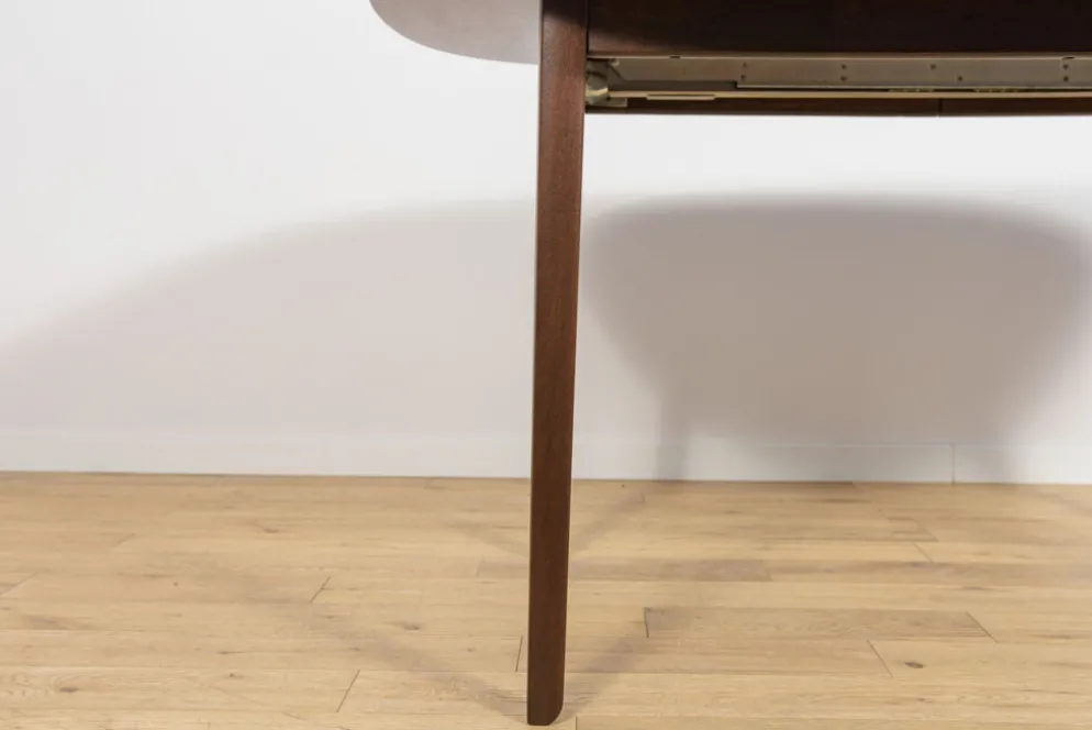 Table à manger Rungstedlund de style mid-century par Ole Wanscher pour Poul Jeppesen, Danemark, années 1960.