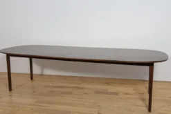 Table à manger Rungstedlund de style mid-century par Ole Wanscher pour Poul Jeppesen, Danemark, années 1960.