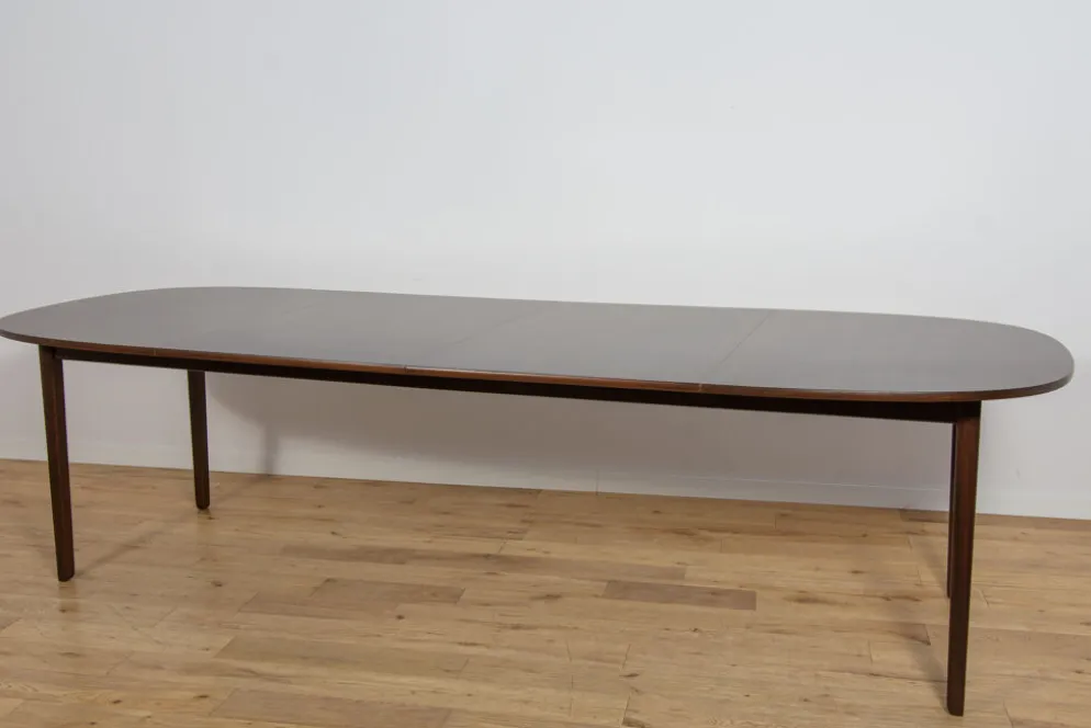 Table à manger Rungstedlund de style mid-century par Ole Wanscher pour Poul Jeppesen, Danemark, années 1960.