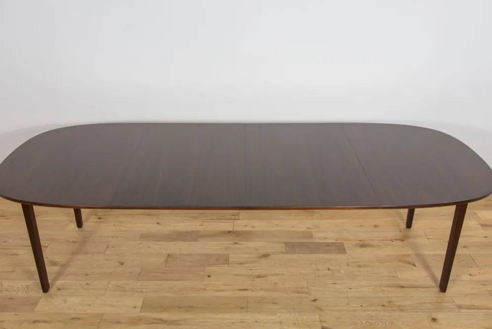Table à manger Rungstedlund de style mid-century par Ole Wanscher pour Poul Jeppesen, Danemark, années 1960.