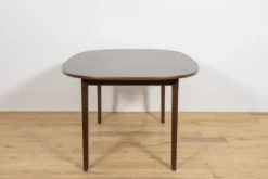 Table à manger Rungstedlund de style mid-century par Ole Wanscher pour Poul Jeppesen, Danemark, années 1960.