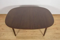 Table à manger Rungstedlund de style mid-century par Ole Wanscher pour Poul Jeppesen, Danemark, années 1960.